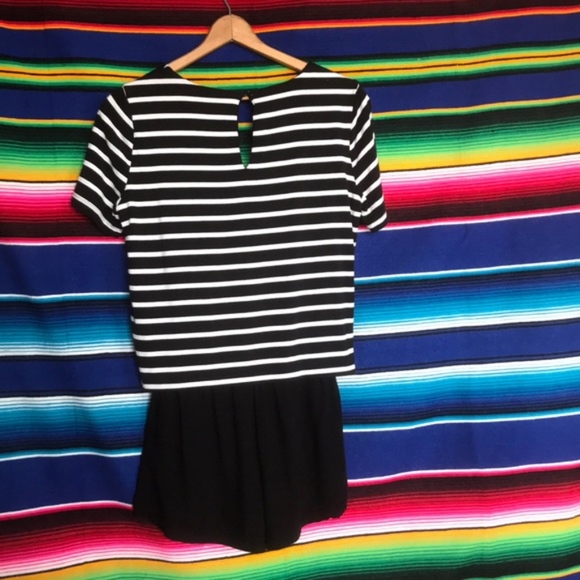 Anthropologie Elevenses Static Stripe Romper Draws - Picture 3 of 7